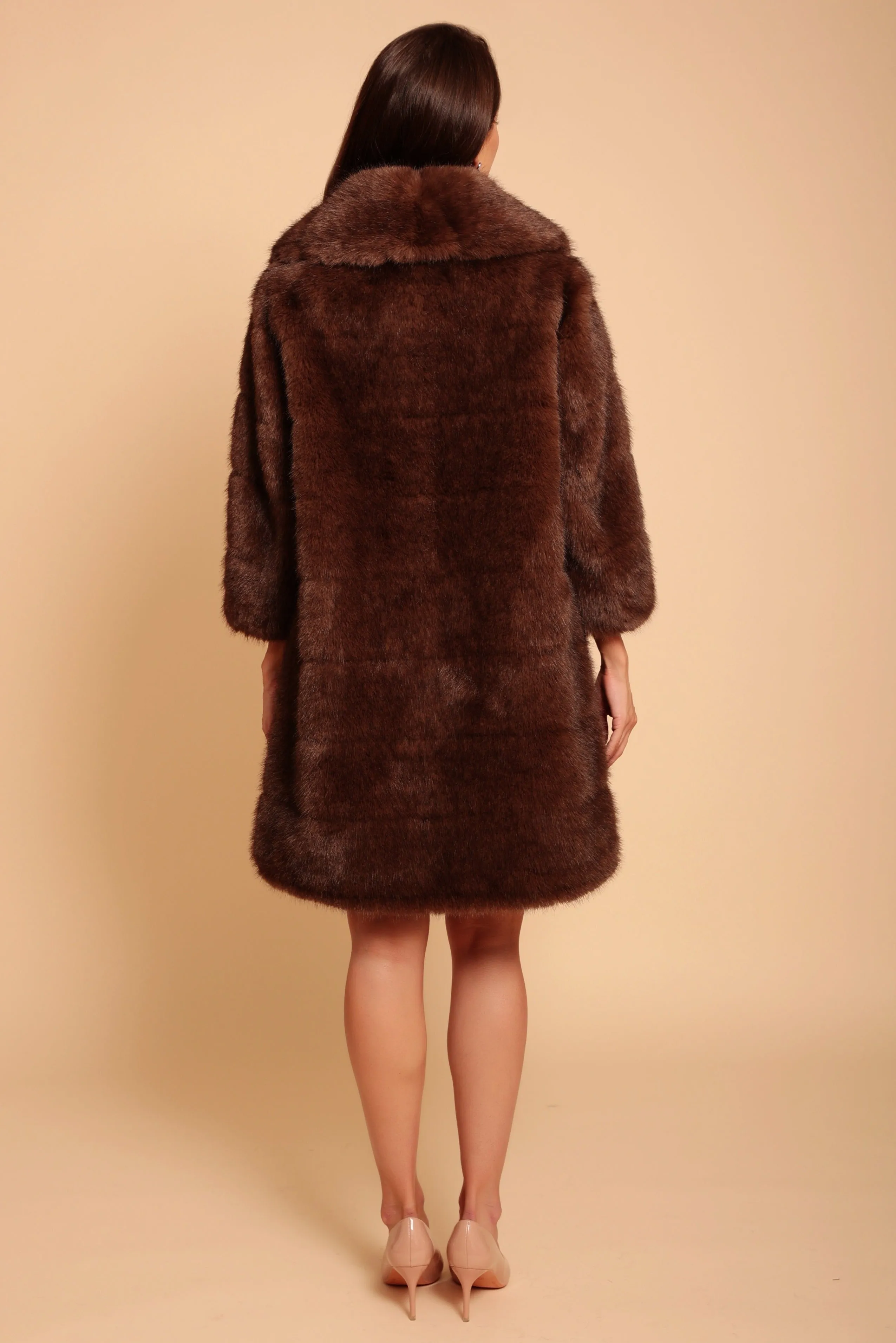 'Hollywood' Faux Fur Coat in Marrone