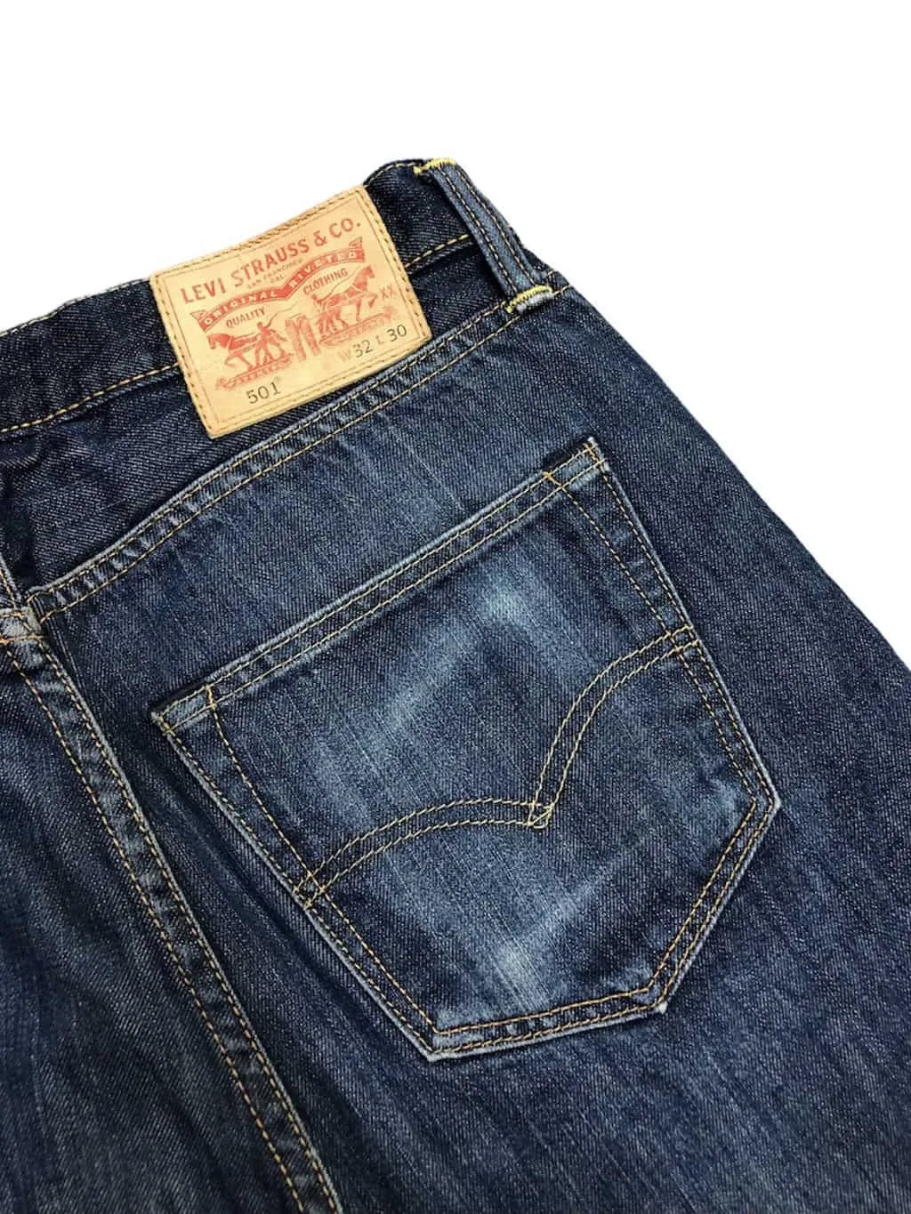 Levis 501 jeans in dark blue denim, whiskered hips, leather patch – W31 x L28