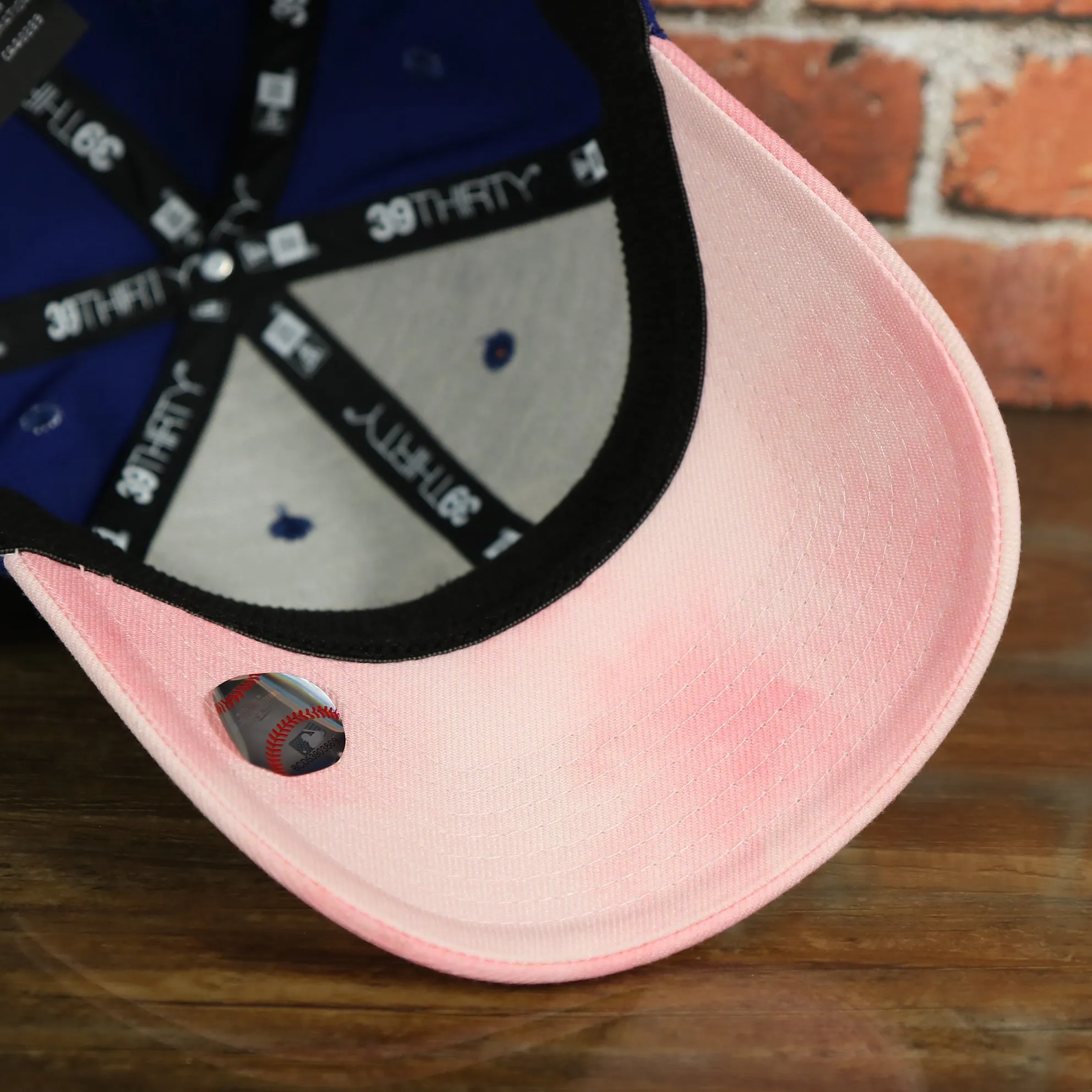 Philadelphia Phillies 2019 Mother's Day Blue on Pink 39Thirty Flexfit Cap